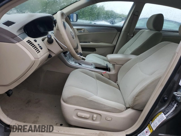 2005 Toyota Avalon XL z VIN 4T1BK36BX5U017137, wystawiony jako Copart lot #57623495 z przebiegiem 130 875 mil mil oraz Szkoda całkowita • Salvage title. Historia ofert i sprzedaży dostępna na DreamBid. Obrazek 7.