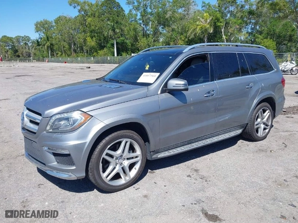 2015 Mercedes-Benz GL-Class GL 550 with VIN 4JGDF7DE5FA466293, listed as a IAAI auction lot 41857560 with 1 mi miles. Bid and sale history available at carsss.com. Image 2.