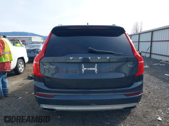 2016 Volvo XC90 T6 Momentum with VIN YV4A22PK0G1089068, listed as a IAAI auction lot 41819356 with 122,259 mi miles. Bid and sale history available at carsss.com. Image 16.