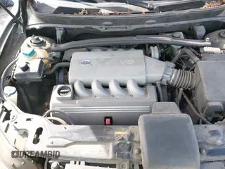 2008 Volvo XC90 V8 with VIN YV4CZ852481441399, listed as a IAAI auction lot 41758985 with 100,158 mi miles. Bid and sale history available at carsss.com. Image 10.
