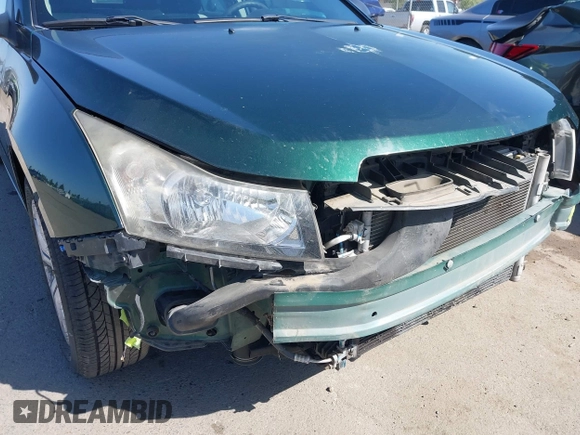 2014 Chevrolet Cruze LS with VIN 1G1PA5SG3E7123222, listed as a IAAI auction lot 42106447 with 121,072 mi miles and . Bid and sale history available at DreamBid. Image 19.