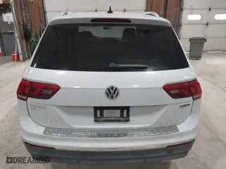 2019 Volkswagen Tiguan SEL Premium with VIN 3VV4B7AX7KM008257, listed as a IAAI auction lot 41612957 with 82,895 mi miles. Bid and sale history available at carsss.com. Image 17.