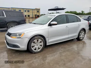 2014 Volkswagen Jetta SE with VIN 3VWD07AJ9EM222507, listed as a Copart auction lot 60340005 with 150,601 mi miles and Salvage title. Bid and sale history available at DreamBid. Image 1.