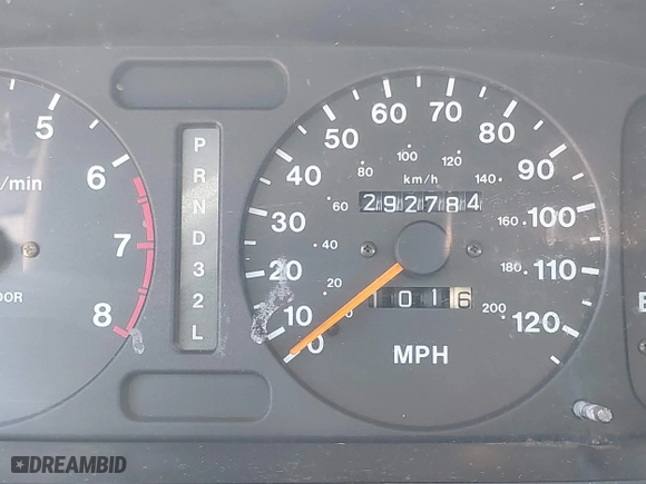 1998 Isuzu Rodeo S with VIN 4S2CM58WXW4325350, listed as a IAAI auction lot 42084411 with 292,784 mi miles. Bid and sale history available at carsss.com. Image 7.