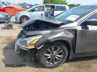 2015 Nissan Altima S with VIN 1N4AL3AP2FN379061, listed as a IAAI auction lot 41995960 with 313,153 mi miles and . Bid and sale history available at carsss.com. Image 17.