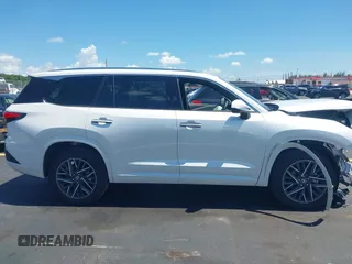 2025 Lexus TX 350 with VIN 5TDAAAA69SS014733, listed as a IAAI auction lot 42481473 with 1,592 mi miles and . Bid and sale history available at DreamBid. Image 14.