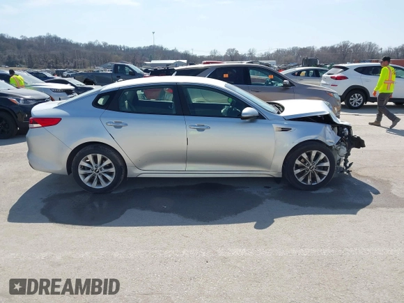 2016 Kia Optima LX with VIN 5XXGT4L32GG009150, listed as a IAAI auction lot 41761139 with 114,081 mi miles. Bid and sale history available at carsss.com. Image 13.