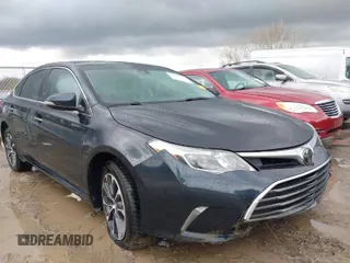 2018 Toyota Avalon XLE with VIN 4T1BK1EB3JU285379, listed as a IAAI auction lot 41947952 with 92,066 mi miles. Bid and sale history available at carsss.com. Image 1.