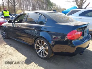 2011 BMW M3 z VIN WBSPM9C53BE203896, wystawiony jako IAAI lot #41928153 z przebiegiem 120 870 mil mil oraz . Historia ofert i sprzedaży dostępna na DreamBid. Obrazek 3.