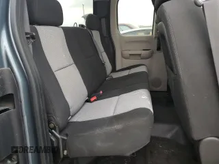 2009 GMC Sierra 1500 Work Truck z VIN 1GTEC19X29Z252103, wystawiony jako Copart lot #55013535 z przebiegiem 82 186 mil mil oraz Szkoda całkowita • Salvage title. Historia ofert i sprzedaży dostępna na DreamBid. Obrazek 10.