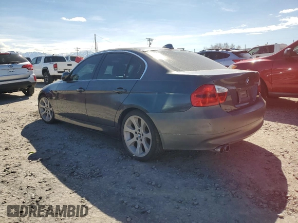 2006 BMW 3 Series 330i z VIN WBAVB33556KS36808, wystawiony jako Copart lot #50209425 z przebiegiem 156 235 mil mil oraz Czysty tytuł • Clean title. Historia ofert i sprzedaży dostępna na DreamBid. Obrazek 2.