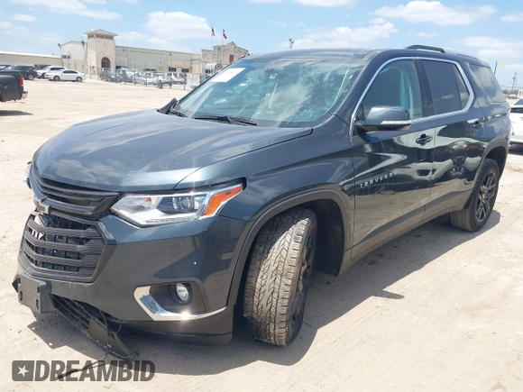 2018 Chevrolet Traverse LT Cloth z VIN 1GNERGKW0JJ242781, wystawiony jako IAAI lot #42458318 z przebiegiem 16 177 mil mil oraz . Historia ofert i sprzedaży dostępna na DreamBid. Obrazek 17.