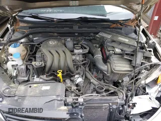 2014 Volkswagen Jetta S z VIN 3VW2K7AJ0EM231386, wystawiony jako IAAI lot #42229963 z przebiegiem 105 432 mil mil oraz . Historia ofert i sprzedaży dostępna na DreamBid. Obrazek 10.