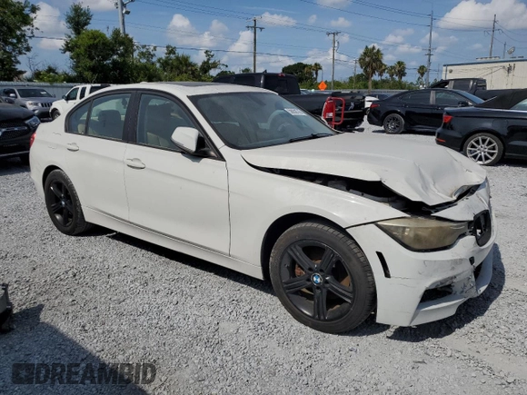 2013 BMW 3 Series 320i z VIN WBA3B1C57DK128974, wystawiony jako Copart lot #58858745 z przebiegiem Nie podano mil oraz Czysty tytuł • Clean title. Historia ofert i sprzedaży dostępna na DreamBid. Obrazek 4.
