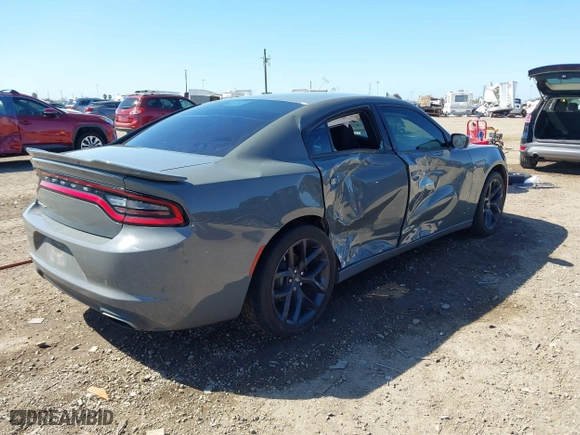 2017 Dodge Charger SE with VIN 2C3CDXBG6HH503726, listed as a IAAI auction lot 41663604 with 118,019 mi miles. Bid and sale history available at carsss.com. Image 4.