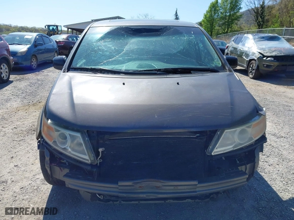 2011 Honda Odyssey EX-L with VIN 5FNRL5H60BB072101, listed as a IAAI auction lot 42002097 with 243,607 mi miles. Bid and sale history available at carsss.com. Image 17.