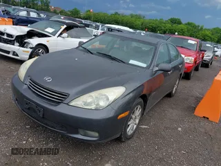 2004 Lexus ES 330 with VIN JTHBA30G145052409, listed as a IAAI auction lot 42180095 with 177,781 mi miles. Bid and sale history available at carsss.com. Image 2.