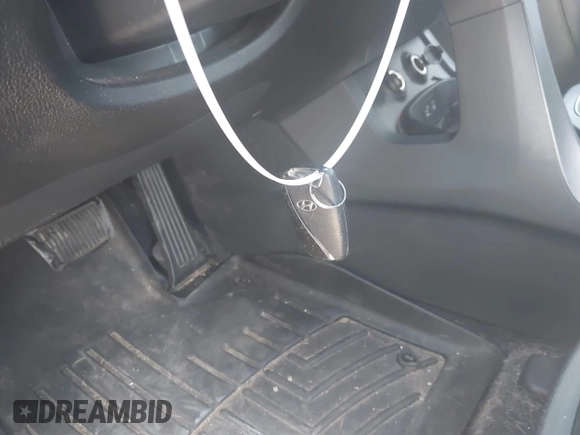 2018 Hyundai Santa Fe Ultimate with VIN 5XYZW4LA6JG549294, listed as a IAAI auction lot 41890014 with 66,845 mi miles and . Bid and sale history available at DreamBid. Image 17.