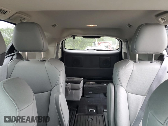 2023 Toyota Sienna XLE с VIN 5TDYRKECXPS147652, выставлен на аукционе Copart как лот 58359105 с пробегом 44 107 миль миль и Списание • Salvage title. История ставок и продаж доступна на DreamBid. Изображение 10.