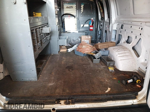 2013 Ford Econoline Cargo Commercial z VIN 1FTNE2EL2DDB26364, wystawiony jako IAAI lot #42854334 z przebiegiem 98 848 mil mil oraz . Historia ofert i sprzedaży dostępna na DreamBid. Obrazek 35.