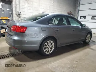 2013 Volkswagen Jetta SE z VIN 3VWDX7AJ7DM450368, wystawiony jako Copart lot #87016754 z przebiegiem 126 156 mil mil oraz Czysty tytuł • Clean title. Historia ofert i sprzedaży dostępna na DreamBid. Obrazek 3.