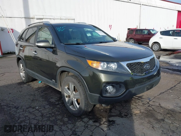 2012 Kia Sorento EX with VIN 5XYKUCA68CG275924, listed as a IAAI auction lot 41623363 with 173,078 mi miles. Bid and sale history available at carsss.com. Image 1.