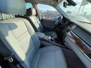 2008 BMW X5 3.0si with VIN 5UXFE43548L007391, listed as a Copart auction lot 81651584 with 60,922 mi miles and Clean Title. Bid and sale history available at carsss.com. Image 5.