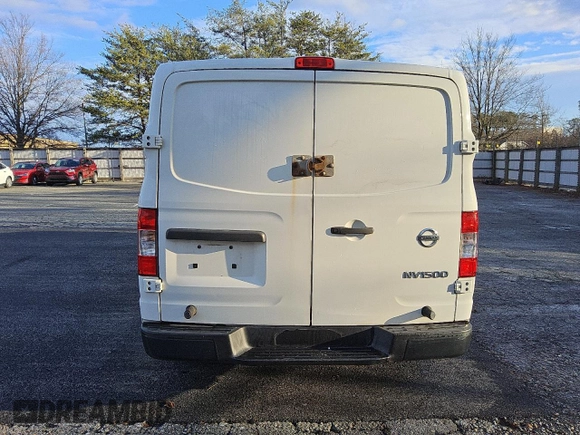 2017 Nissan NV Cargo S z VIN 1N6BF0KM2HN803511, wystawiony jako Copart lot #86592964 z przebiegiem 120 174 mil mil oraz Czysty tytuł • Clean title. Historia ofert i sprzedaży dostępna na DreamBid. Obrazek 6.