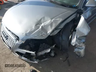 2006 Audi A8 4.2L z VIN WAULL44E16N024172, wystawiony jako IAAI lot #41773511 z przebiegiem 136 917 mil mil oraz . Historia ofert i sprzedaży dostępna na DreamBid. Obrazek 6.