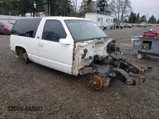1997 Chevrolet Tahoe z VIN 3GNEC18R7VG122449, wystawiony jako Copart lot #85718304 z przebiegiem Nie podano mil oraz Szkoda całkowita • Salvage title. Historia ofert i sprzedaży dostępna na DreamBid. Obrazek 4.