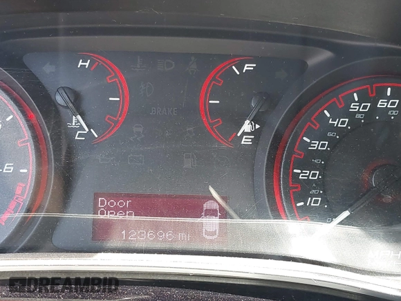 2015 Dodge Dart SXT z VIN 1C3CDFBB3FD212285, wystawiony jako IAAI lot #42231934 z przebiegiem 123 696 mil mil oraz . Historia ofert i sprzedaży dostępna na DreamBid. Obrazek 15.