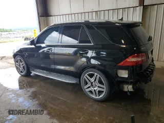 2014 Mercedes-Benz M 63 AMG z VIN 4JGDA7EB6EA357360, wystawiony jako Copart lot #57241045 z przebiegiem 141 531 mil mil oraz Szkoda całkowita • Salvage title. Historia ofert i sprzedaży dostępna na DreamBid. Obrazek 2.