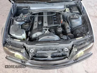 2006 BMW 3 Series 325Ci with VIN WBABW334X6PX84420, listed as a Copart auction lot 61303915 with 147,656 mi miles and Salvage title. Bid and sale history available at DreamBid. Image 11.