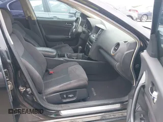 2010 Nissan Maxima SV z VIN 1N4AA5AP2AC855086, wystawiony jako IAAI lot #42493876 z przebiegiem 189 260 mil mil oraz . Historia ofert i sprzedaży dostępna na DreamBid. Obrazek 5.
