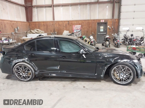 2017 BMW M3 z VIN WBS8M9C52H5G83686, wystawiony jako IAAI lot #42205796 z przebiegiem 51 956 mil mil oraz . Historia ofert i sprzedaży dostępna na DreamBid. Obrazek 18.