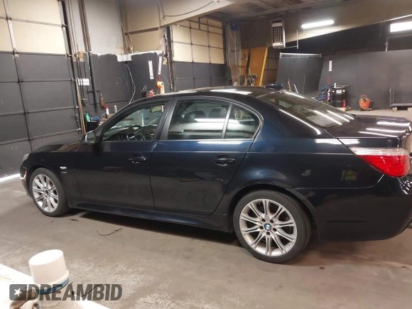 2010 BMW 5 Series 528i xDrive with VIN WBANV1C51AC388468, listed as a IAAI auction lot 41932964 with 199,919 mi miles and . Bid and sale history available at carsss.com. Image 14.