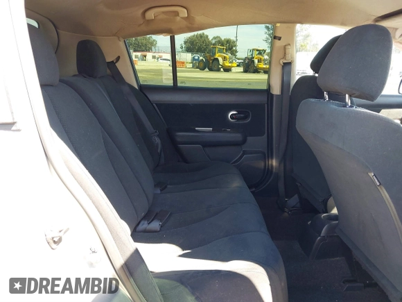 2011 Nissan Versa 1.8 S with VIN 3N1BC1CP5BL449570, listed as a IAAI auction lot 41884360 with 121,981 mi miles. Bid and sale history available at carsss.com. Image 8.