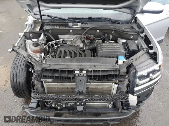 2019 Volkswagen Atlas SE with VIN 1V2WR2CA2KC583977, listed as a Copart auction lot 56501575 with 129,979 mi miles and Salvage title. Bid and sale history available at DreamBid. Image 12.