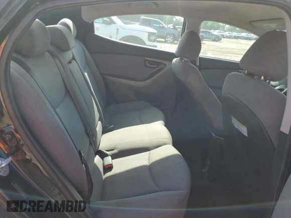 2015 Hyundai Elantra SE z VIN 5NPDH4AE5FH610483, wystawiony jako Copart lot #56893235 z przebiegiem 122 392 mil mil oraz Tytuł czysty. Historia ofert i sprzedaży dostępna na DreamBid. Obrazek 10.