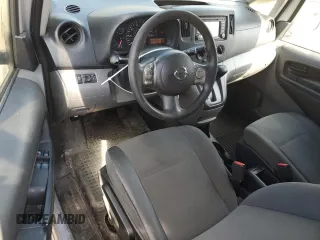 2017 Nissan NV200 S z VIN 3N6CM0KN3HK722512, wystawiony jako Copart lot #53719275 z przebiegiem 136 719 mil mil oraz Szkody całkowita. Historia ofert i sprzedaży dostępna na DreamBid. Obrazek 8.