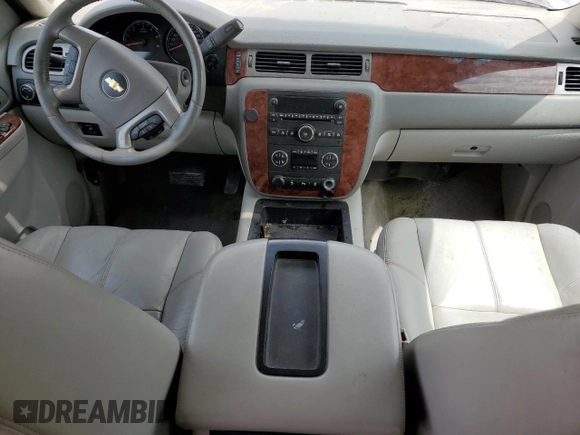 2013 Chevrolet Avalanche LT with VIN 3GNTKFE77DG151023, listed as a Copart auction lot 52977325 with 195,418 mi miles and Salvage title. Bid and sale history available at DreamBid. Image 8.