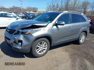 2015 Kia Sorento LX with VIN 5XYKT4A60FG606279, listed as a IAAI auction lot 41972303 with 123,033 mi miles. Bid and sale history available at carsss.com. Image 2.