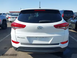 2016 Hyundai Tucson SE with VIN KM8J23A48GU212421, listed as a IAAI auction lot 42072562 with 63,745 mi miles. Bid and sale history available at carsss.com. Image 16.