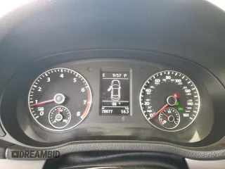 2014 Volkswagen Passat SE z VIN 1VWBT7A34EC075708, wystawiony jako Copart lot #57662405 z przebiegiem 78 077 mil mil oraz Szkoda całkowita • Salvage title. Historia ofert i sprzedaży dostępna na DreamBid. Obrazek 9.