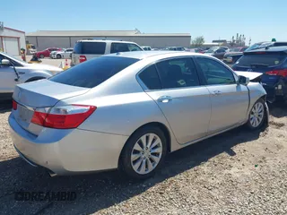 2013 Honda Accord Sdn EX-L with VIN 1HGCR2F89DA206267, listed as a IAAI auction lot 41882372 with Not Provided miles. Bid and sale history available at carsss.com. Image 4.