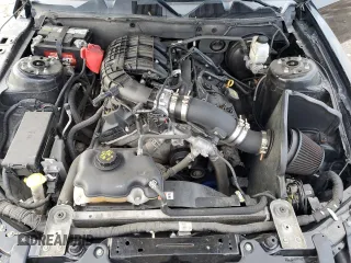2013 Ford Mustang V6 with VIN 1ZVBP8AM3D5259477, listed as a Copart auction lot 51138405 with 104,667 mi miles and Salvage Title. Bid and sale history available at carsss.com. Image 11.