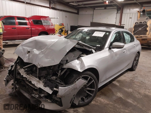 2019 BMW 3 Series 330i xDrive with VIN WBA5R7C53KAJ86493, listed as a IAAI auction lot 41559974 with 55,391 mi miles. Bid and sale history available at carsss.com. Image 18.