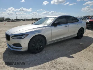 2017 Volvo S90 Momentum with VIN YV1102AK2H1010982, listed as a Copart auction lot 78193174 with 0 mi miles and Non Repairable. Bid and sale history available at carsss.com. Image 1.