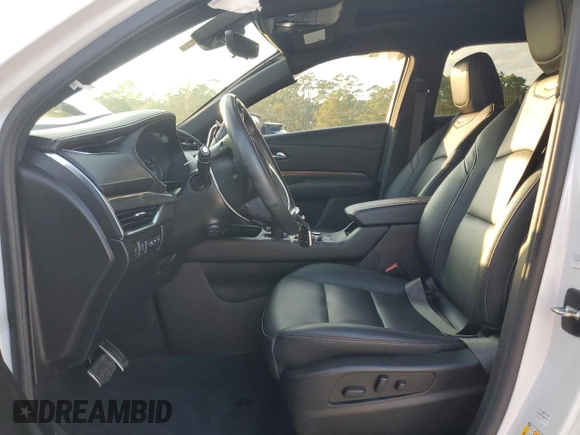 2022 Cadillac XT4 FWD Sport with VIN 1GYFZER48NF169913, listed as a Copart auction lot 84457034 with 36,406 mi miles and Clean title. Bid and sale history available at DreamBid. Image 7.