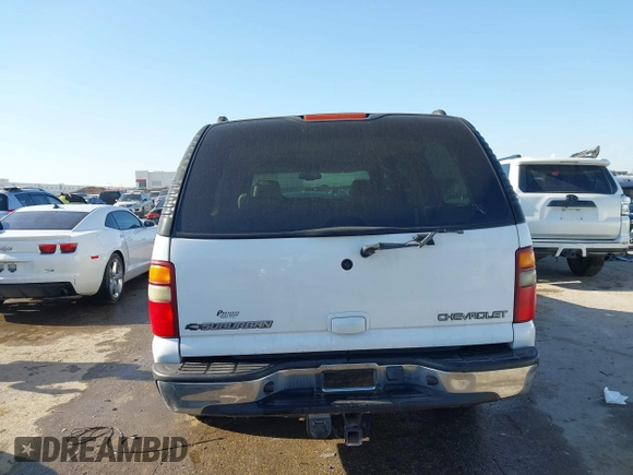 2003 Chevrolet Suburban LT with VIN 1GNFK16Z83R307164, listed as a IAAI auction lot 41977105 with 275,328 mi miles. Bid and sale history available at carsss.com. Image 16.